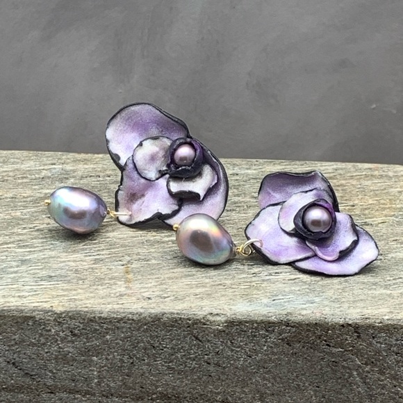 Sold Orchid statement earrings - Picture 3 of 4